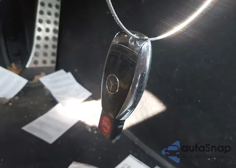 2009 Mercedes-Benz C 300 Luxury 4Matic/Sport 4Matic from USA, damaged, VIN WDDGF81X09F250443